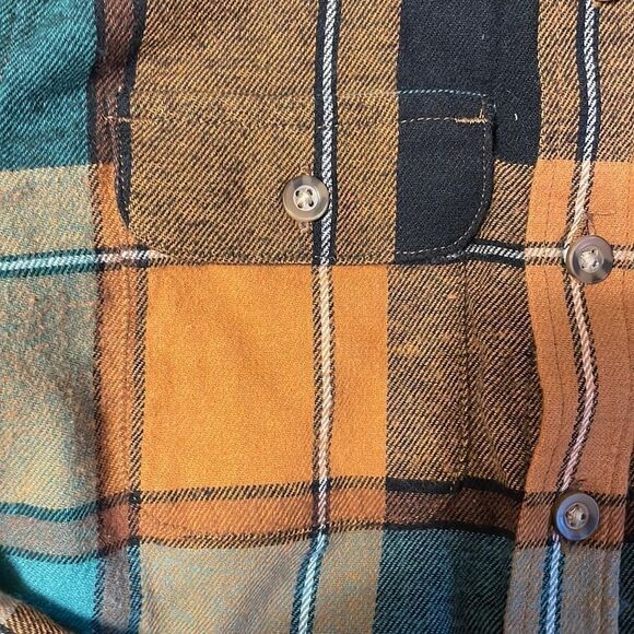 💙EUC Old Navy Plaid flannel utility pocket button down shirt size 5🧡 - Picture 4 of 5